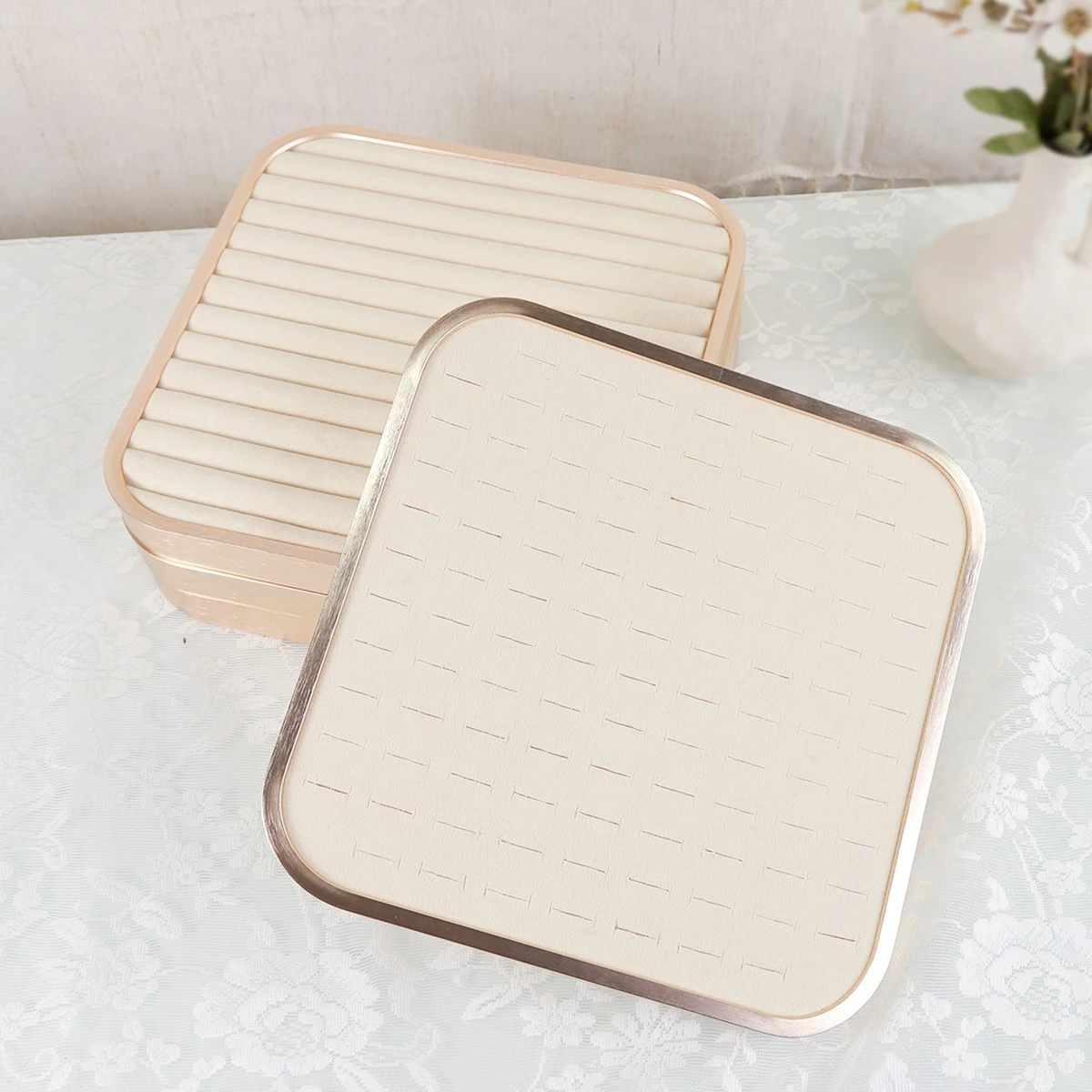 Schmucktabletts aus vergoldete – Gold Plated Jewelry Bewertung und Preis